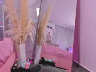 Chlooee's Live Sex Cam Show