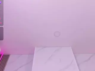 Chlooee's Live Sex Cam Show