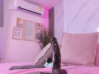 Chlooee's Live Sex Cam Show