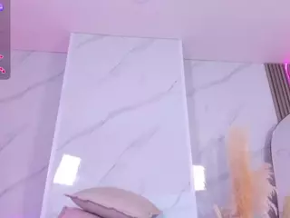 Chlooee's Live Sex Cam Show