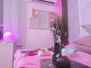 Chlooee's Live Sex Cam Show