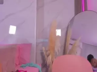 Chlooee's Live Sex Cam Show