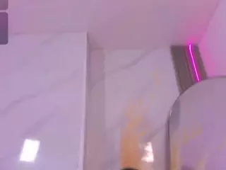 Chlooee's Live Sex Cam Show