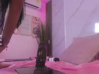 Chlooee's Live Sex Cam Show