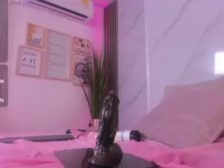 Chlooee's Live Sex Cam Show