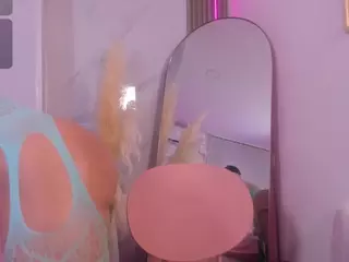 Chlooee's Live Sex Cam Show