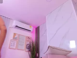 Chlooee's Live Sex Cam Show