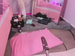 Chlooee's Live Sex Cam Show