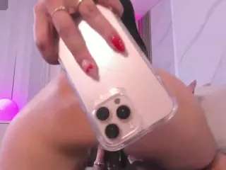 Chlooee's Live Sex Cam Show