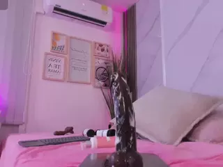 Chlooee's Live Sex Cam Show