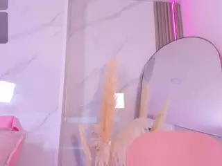 Chlooee's Live Sex Cam Show