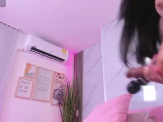 Chlooee's Live Sex Cam Show