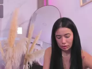 Chlooee's Live Sex Cam Show