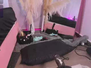 Chlooee's Live Sex Cam Show