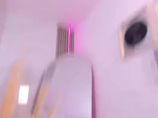 Chlooee's Live Sex Cam Show