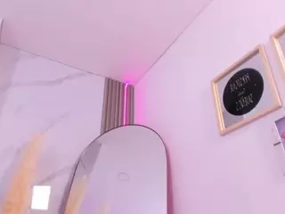 Chlooee's Live Sex Cam Show