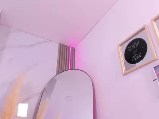Chlooee's Live Sex Cam Show