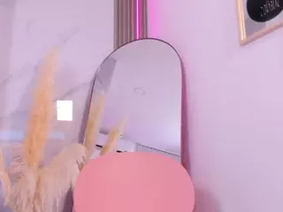 Chlooee's Live Sex Cam Show