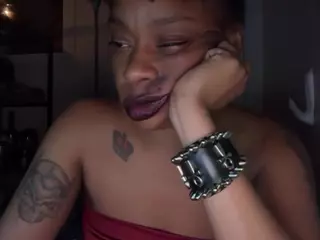 DelightfulDark's Live Sex Cam Show