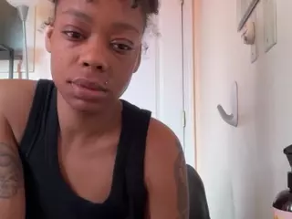 DelightfulDark's Live Sex Cam Show