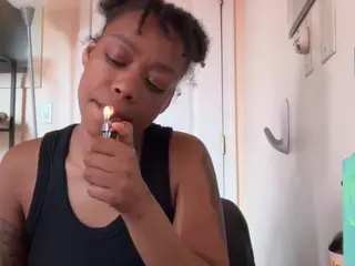 DelightfulDark's Live Sex Cam Show