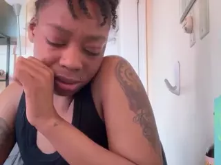 DelightfulDark's Live Sex Cam Show