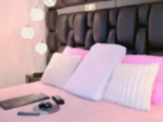 Sarahgrey18's Live Sex Cam Show