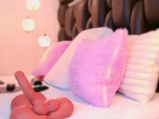 Sarahgrey18's Live Sex Cam Show