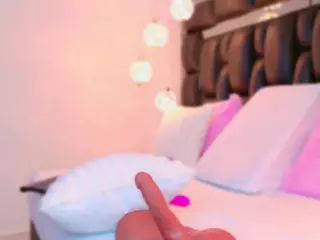 Sarahgrey18's Live Sex Cam Show