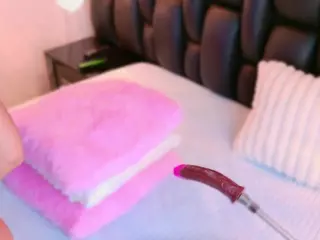 Sarahgrey18's Live Sex Cam Show