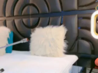 Sarahgrey18's Live Sex Cam Show