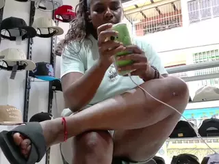 mareiabold's Live Sex Cam Show