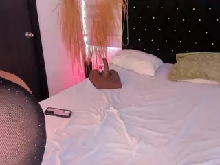 SexySofiax's Live Sex Cam Show