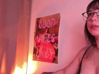 ARYA's Live Sex Cam Show