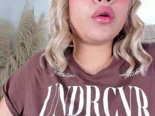 ValerieDiaz's Live Sex Cam Show