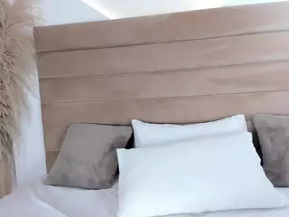 ValerieDiaz's Live Sex Cam Show