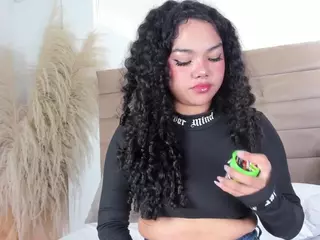 ValerieDiaz's Live Sex Cam Show