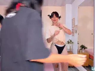 Cloe-World1's Live Sex Cam Show