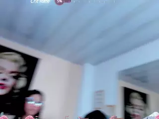 Cloe-World1's Live Sex Cam Show