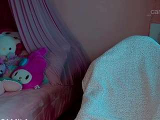 Live cam show with Camiiowo