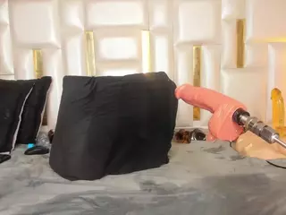 MiaaXXX's Live Sex Cam Show