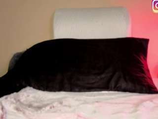 Live cam show with Ivanna Diamon