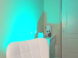 Kimmiakiss's Live Sex Cam Show