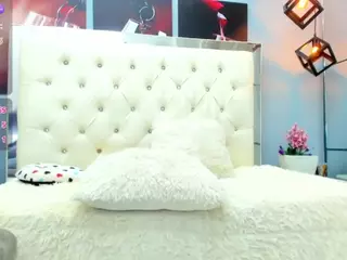 perla-lovers's Live Sex Cam Show