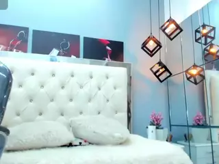 perla-lovers's Live Sex Cam Show