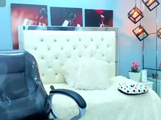 perla-lovers's Live Sex Cam Show
