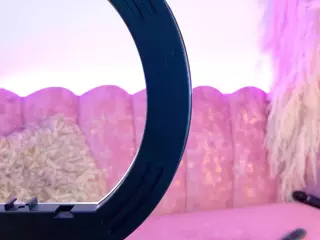 AliiceeBrown's Live Sex Cam Show