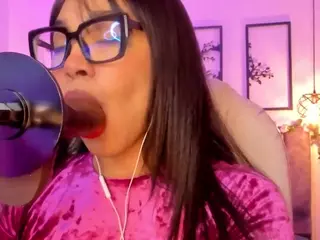 Oliviaa's Live Sex Cam Show