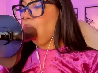 Oliviaa's Live Sex Cam Show