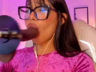 Oliviaa's Live Sex Cam Show